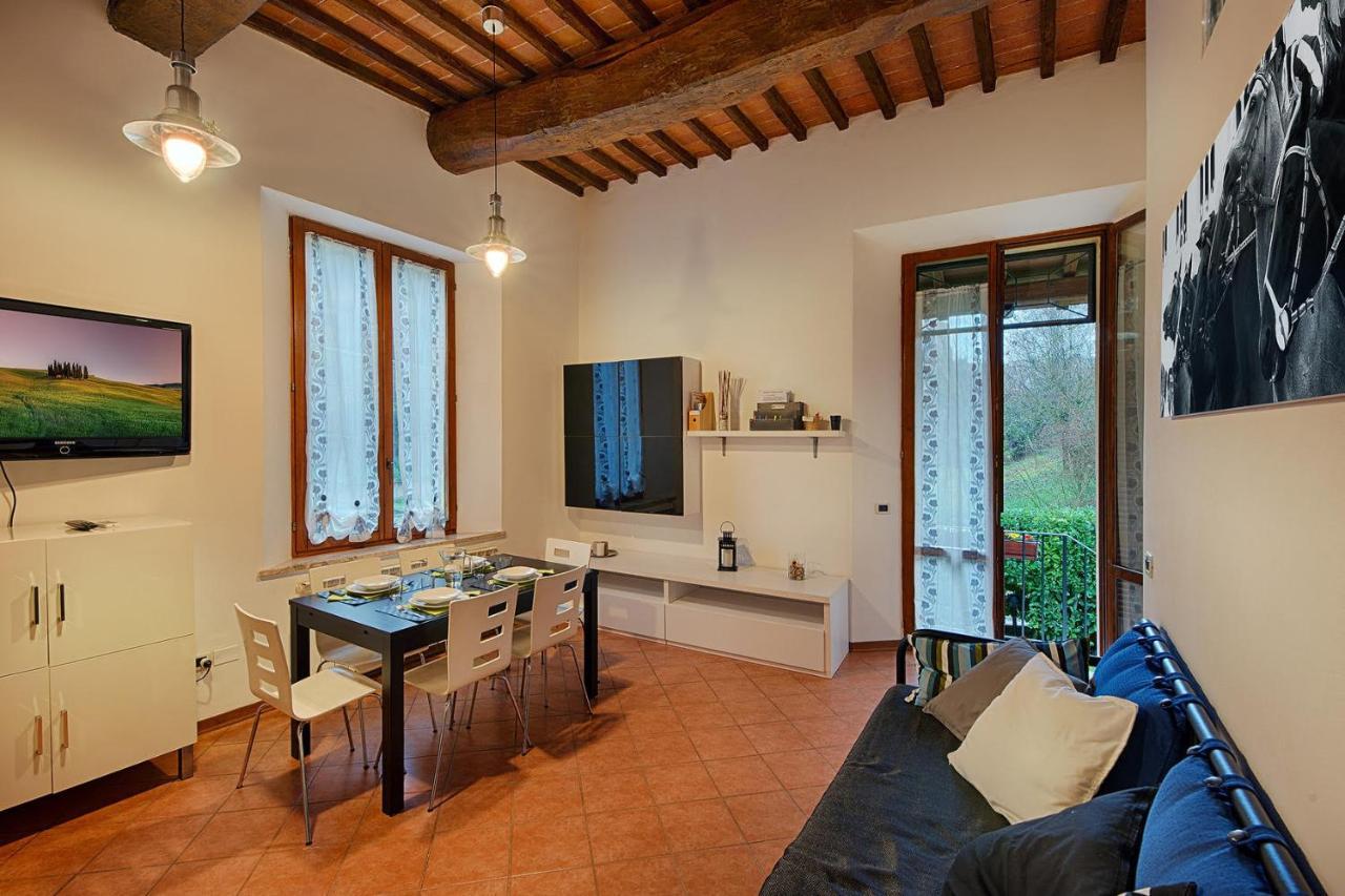 Ferienwohnung Casazappa - In Centro A Piedi, Parcheggio E Giardino Privato Siena Exterior foto
